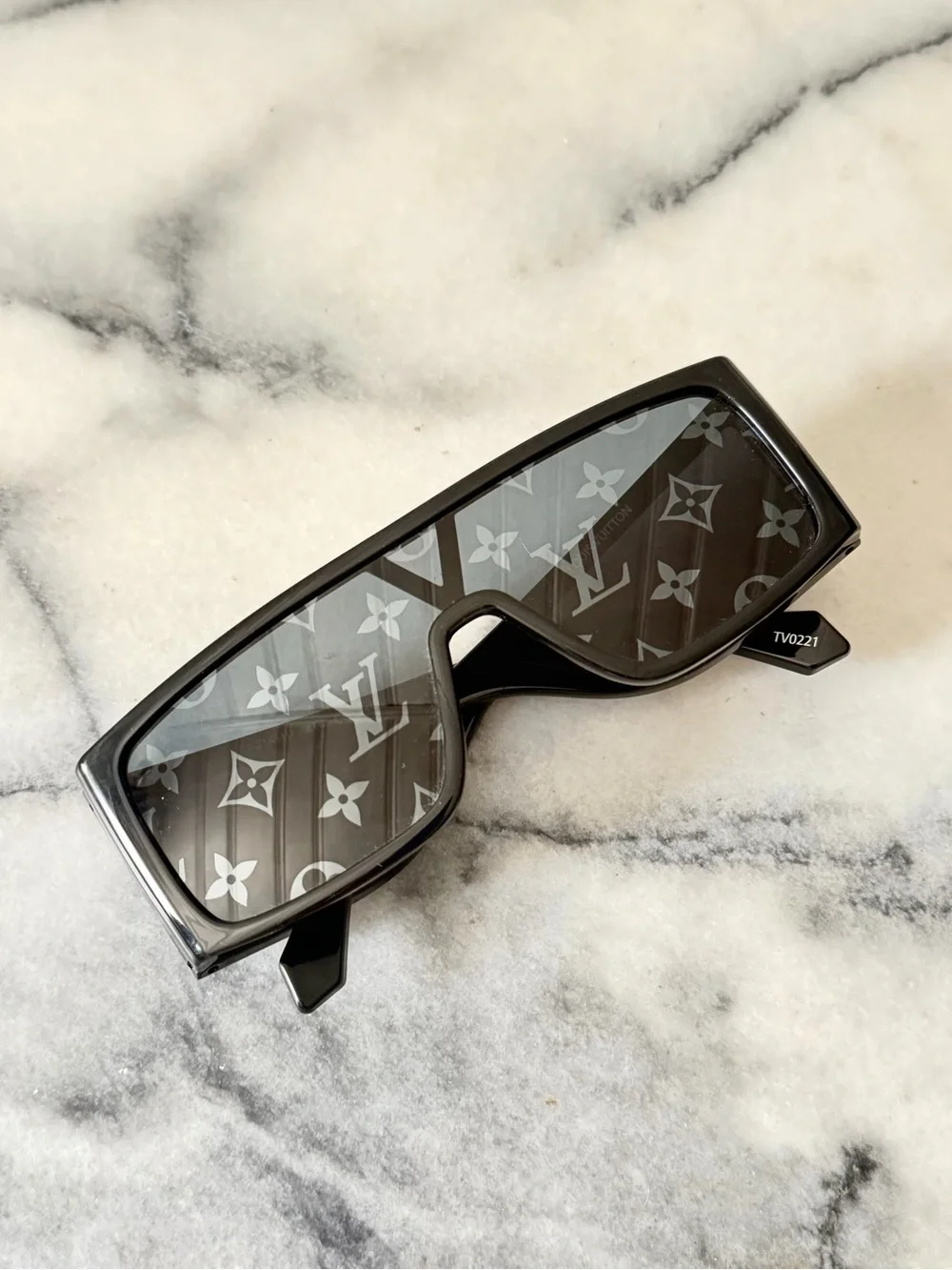 Louis Vuitton Sideway Sunglasses